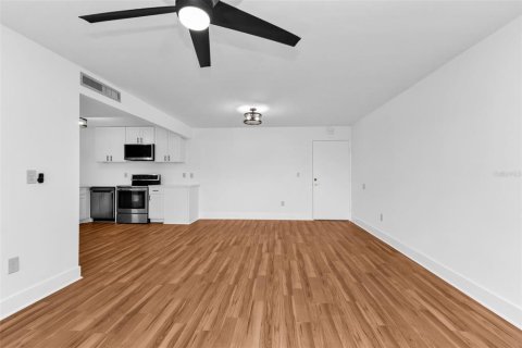 Copropriété à vendre à Port Charlotte, Floride: 2 chambres, 85.38 m2 № 2234631 - photo 7