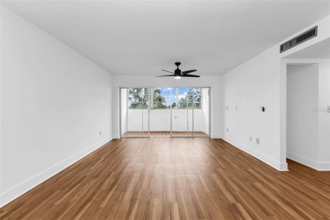Copropriété à vendre à Port Charlotte, Floride: 2 chambres, 85.38 m2 № 2234631 - photo 10