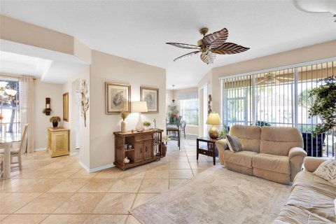 Condo in Sarasota, Florida, 2 bedrooms № 2122783 - photo 17