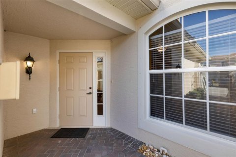 Condo in Sarasota, Florida, 2 bedrooms № 2122783 - photo 3