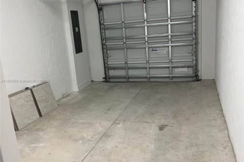 Купить таунхаус в Уэст-Палм-Бич, Флорида 3 спальни, 152.73м2, № 1977833 - фото 13