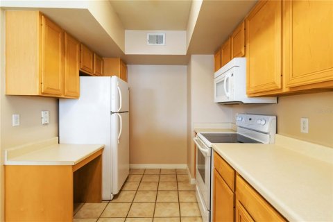 Condominio en alquiler en Sarasota, Florida, 2 dormitorios, 98.29 m2 № 1873337 - foto 12
