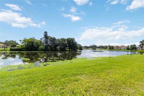 Condominio en alquiler en Sarasota, Florida, 2 dormitorios, 98.29 m2 № 1873337 - foto 2