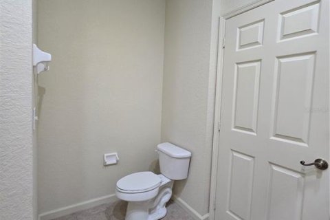 Купить кондоминиум в Киссимми, Флорида 9 комнат, 133.13м2, № 1817363 - фото 19