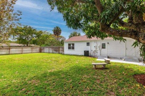 Villa ou maison à West Palm Beach, Floride 2 chambres, 93.65 m2 № 2174102