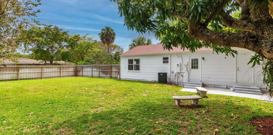 Villa ou maison à West Palm Beach, Floride 2 chambres, 93.65 m2 № 2174102
