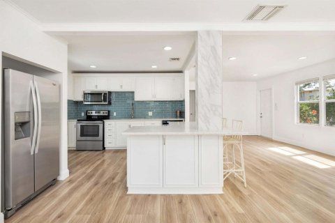 Villa ou maison à louer à West Palm Beach, Floride: 2 chambres, 93.65 m2 № 2174102 - photo 12