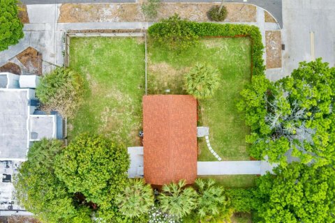 Villa ou maison à louer à West Palm Beach, Floride: 2 chambres, 93.65 m2 № 2174102 - photo 6