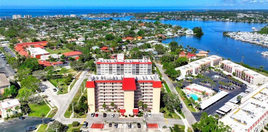 Condo à Venice, Floride, 2 chambres № 1736314