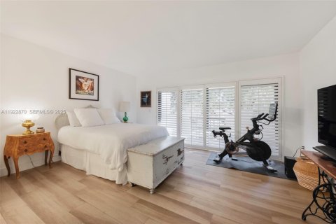 Touwnhouse à louer à Coral Gables, Floride: 2 chambres, 140.75 m2 № 1977486 - photo 11