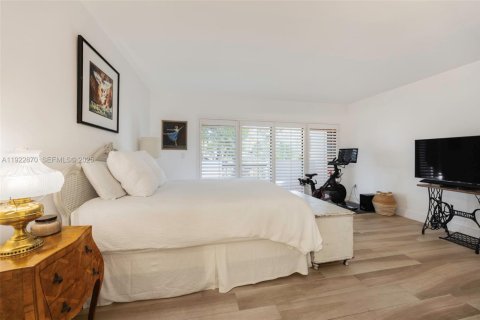 Touwnhouse à louer à Coral Gables, Floride: 2 chambres, 140.75 m2 № 1977486 - photo 12