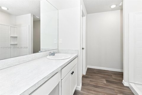 Casa en venta en Port St. Lucie, Florida, 4 dormitorios, 166.85 m2 № 2420753 - foto 17