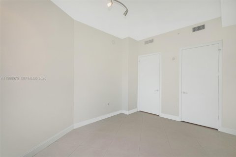 Снять в аренду кондоминиум в Авентура, Флорида 2 спальни, 124.02м2, № 2047613 - фото 21