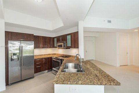 Снять в аренду кондоминиум в Авентура, Флорида 2 спальни, 124.02м2, № 2047613 - фото 7