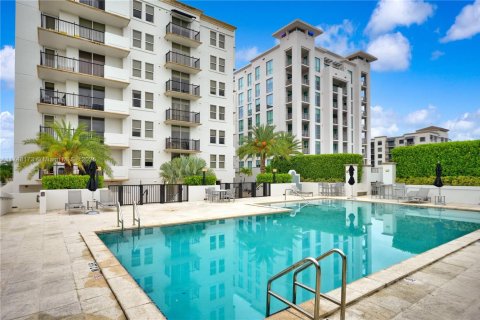 Condo in Coral Gables, Florida, 2 bedrooms  № 1860651 - photo 27