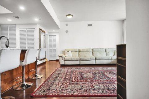 Condo in Coral Gables, Florida, 2 bedrooms  № 1860651 - photo 14