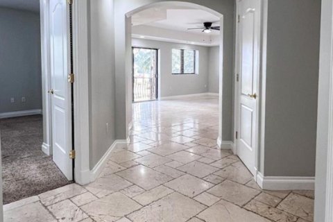 Appartement à louer à Fort Lauderdale, Floride: 3 chambres, 185.8 m2 № 2241926 - photo 2