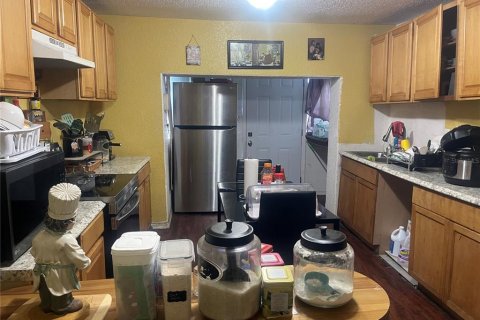 House in Davenport, Florida 2 bedrooms, 138.7 sq.m. № 1848125 - photo 13