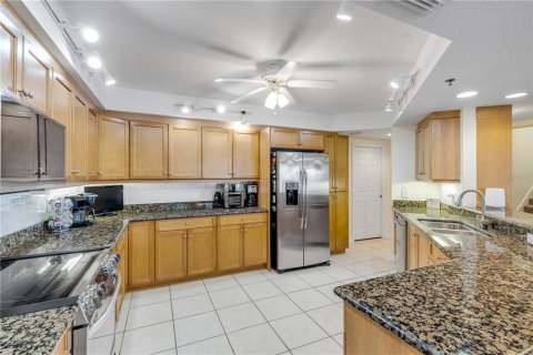 Condo in New Smyrna Beach, Florida, 3 bedrooms  № 2231111 - photo 2