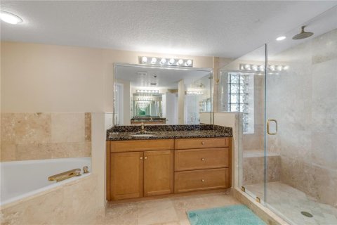 Condo in New Smyrna Beach, Florida, 3 bedrooms  № 2231111 - photo 30