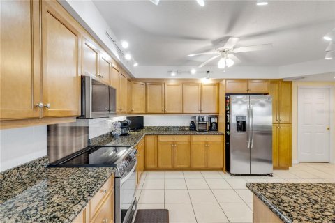 Condo in New Smyrna Beach, Florida, 3 bedrooms  № 2231111 - photo 18