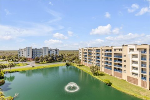 Condo in New Smyrna Beach, Florida, 3 bedrooms  № 2231111 - photo 5