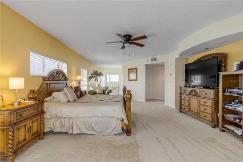 Condo in New Smyrna Beach, Florida, 3 bedrooms  № 2231111 - photo 24
