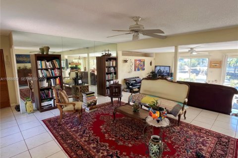 Villa ou maison à vendre à Fort Lauderdale, Floride: 2 chambres, 162.02 m2 № 2051454 - photo 4