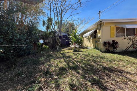 Villa ou maison à vendre à Fort Lauderdale, Floride: 2 chambres, 162.02 m2 № 2051454 - photo 19