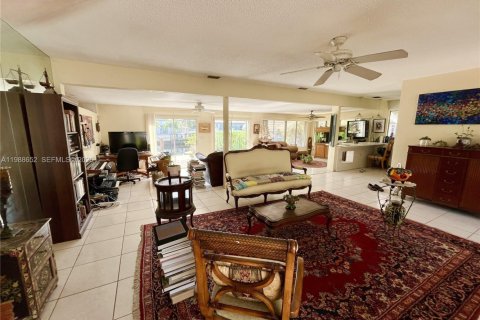 Villa ou maison à vendre à Fort Lauderdale, Floride: 2 chambres, 162.02 m2 № 2051454 - photo 6