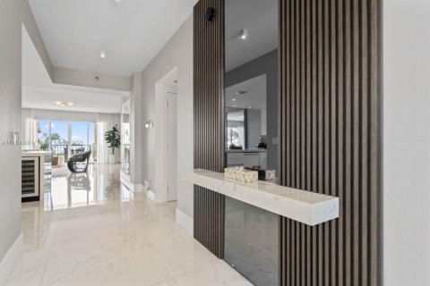 Снять в аренду кондоминиум в Майами-Бич, Флорида 3 спальни, 170.75м2, № 2035293 - фото 20