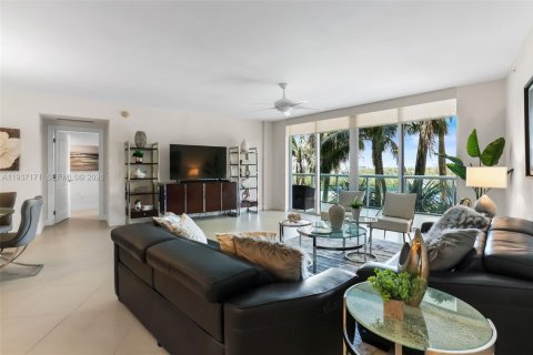 Condo in Pompano Beach, Florida, 3 bedrooms  № 1995079 - photo 12