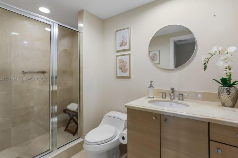 Condo in Pompano Beach, Florida, 3 bedrooms  № 1995079 - photo 30