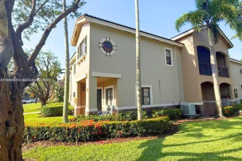 Touwnhouse à vendre à Cutler Bay, Floride: 3 chambres, 128.48 m2 № 2058549 - photo 3