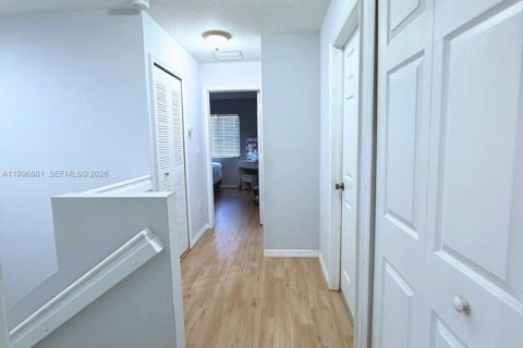 Touwnhouse à vendre à Cutler Bay, Floride: 3 chambres, 128.48 m2 № 2058549 - photo 22