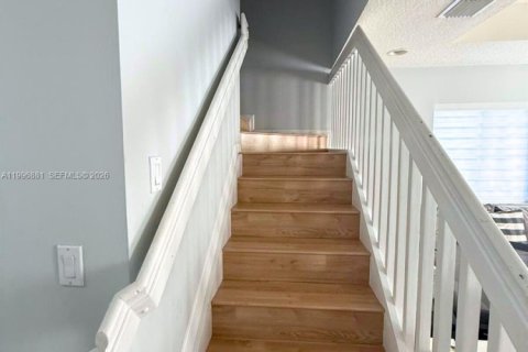 Touwnhouse à vendre à Cutler Bay, Floride: 3 chambres, 128.48 m2 № 2058549 - photo 21