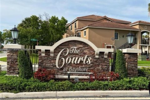 Touwnhouse à vendre à Cutler Bay, Floride: 3 chambres, 128.48 m2 № 2058549 - photo 30