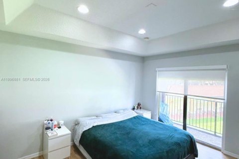Touwnhouse à vendre à Cutler Bay, Floride: 3 chambres, 128.48 m2 № 2058549 - photo 15