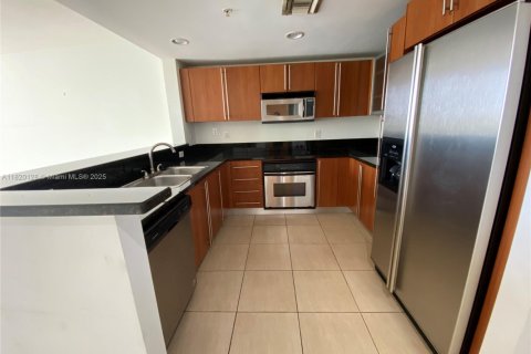 Condo in West Palm Beach, Florida, 1 bedroom  № 1780113 - photo 12