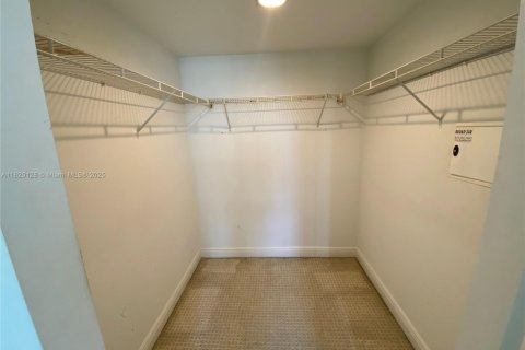 Condo in West Palm Beach, Florida, 1 bedroom  № 1780113 - photo 30