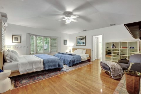 Villa ou maison à louer à Pinecrest, Floride: 3 chambres, 305.83 m2 № 2076489 - photo 11