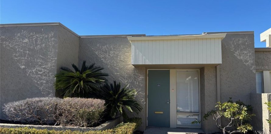 Propiedad comercial en Maitland, Florida № 2233692