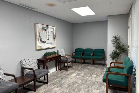Propiedad comercial en alquiler en Maitland, Florida № 2233692 - foto 6
