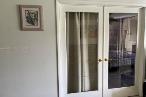 Copropriété à louer à Pembroke Pines, Floride: 2 chambres, 108.7 m2 № 2176077 - photo 20