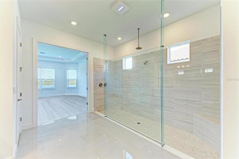 House in Bradenton, Florida 3 bedrooms, 279.08 sq.m. № 2219432 - photo 28