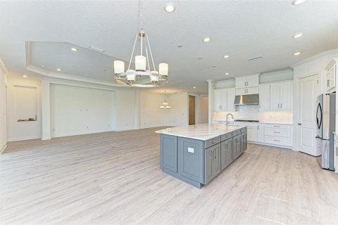 House in Bradenton, Florida 3 bedrooms, 279.08 sq.m. № 2219432 - photo 19