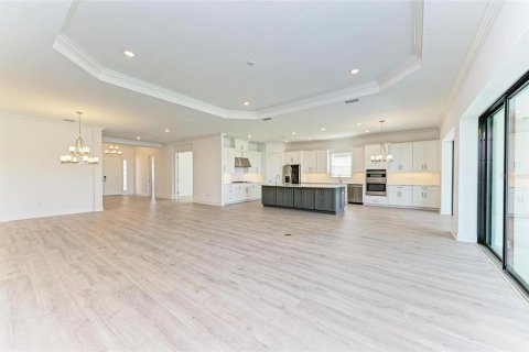 House in Bradenton, Florida 3 bedrooms, 279.08 sq.m. № 2219432 - photo 8