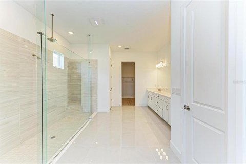 House in Bradenton, Florida 3 bedrooms, 279.08 sq.m. № 2219432 - photo 25