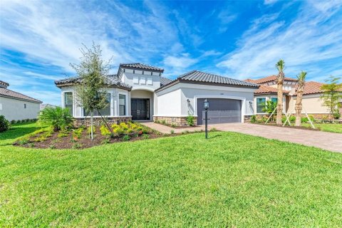 House in Bradenton, Florida 3 bedrooms, 279.08 sq.m. № 2219432