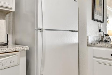 Купить кондоминиум в Тарпон-Спрингс, Флорида 5 комнат, 94.3м2, № 2151001 - фото 10